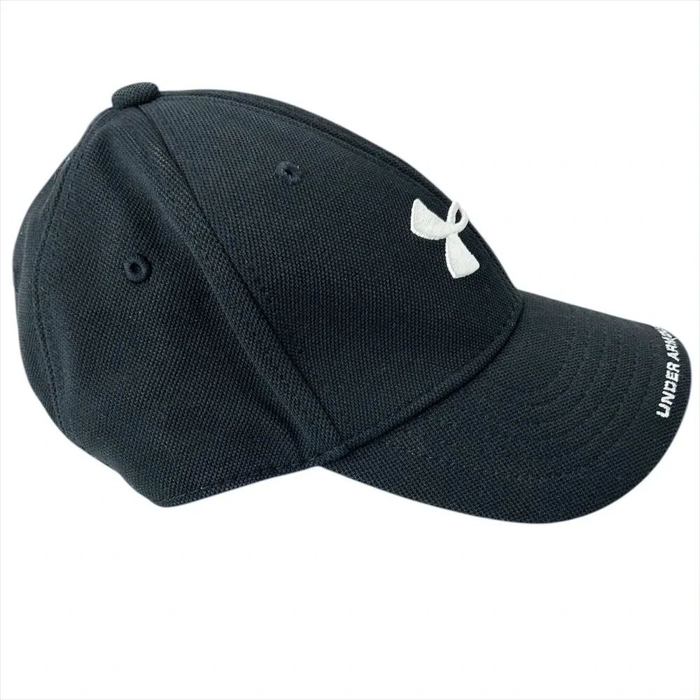 Under Armour Blitzing Cap Youth Black White UA‎ Spell Out Fitted Baseball Hat